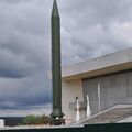 баллистическая ракета средней дальности Р-12 Двина на стартовом столе 8У217, Государственный музей истории космонавтики, Калуга