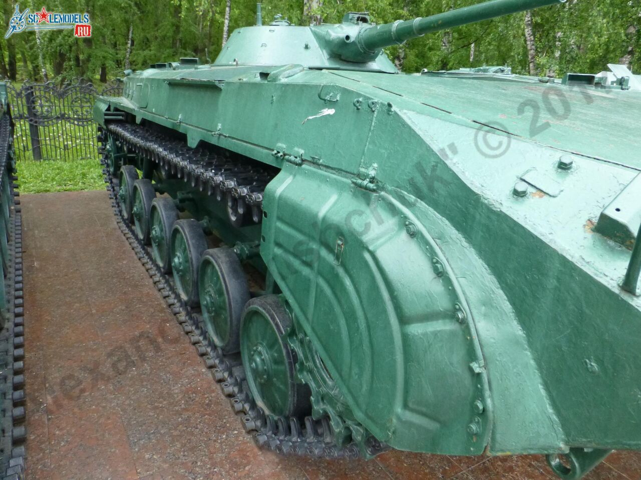 BMP-1_Tyumen_13.jpg