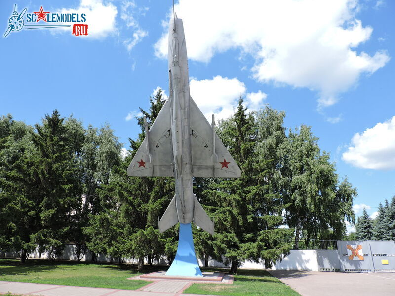 МиГ-21Ф-13_05
