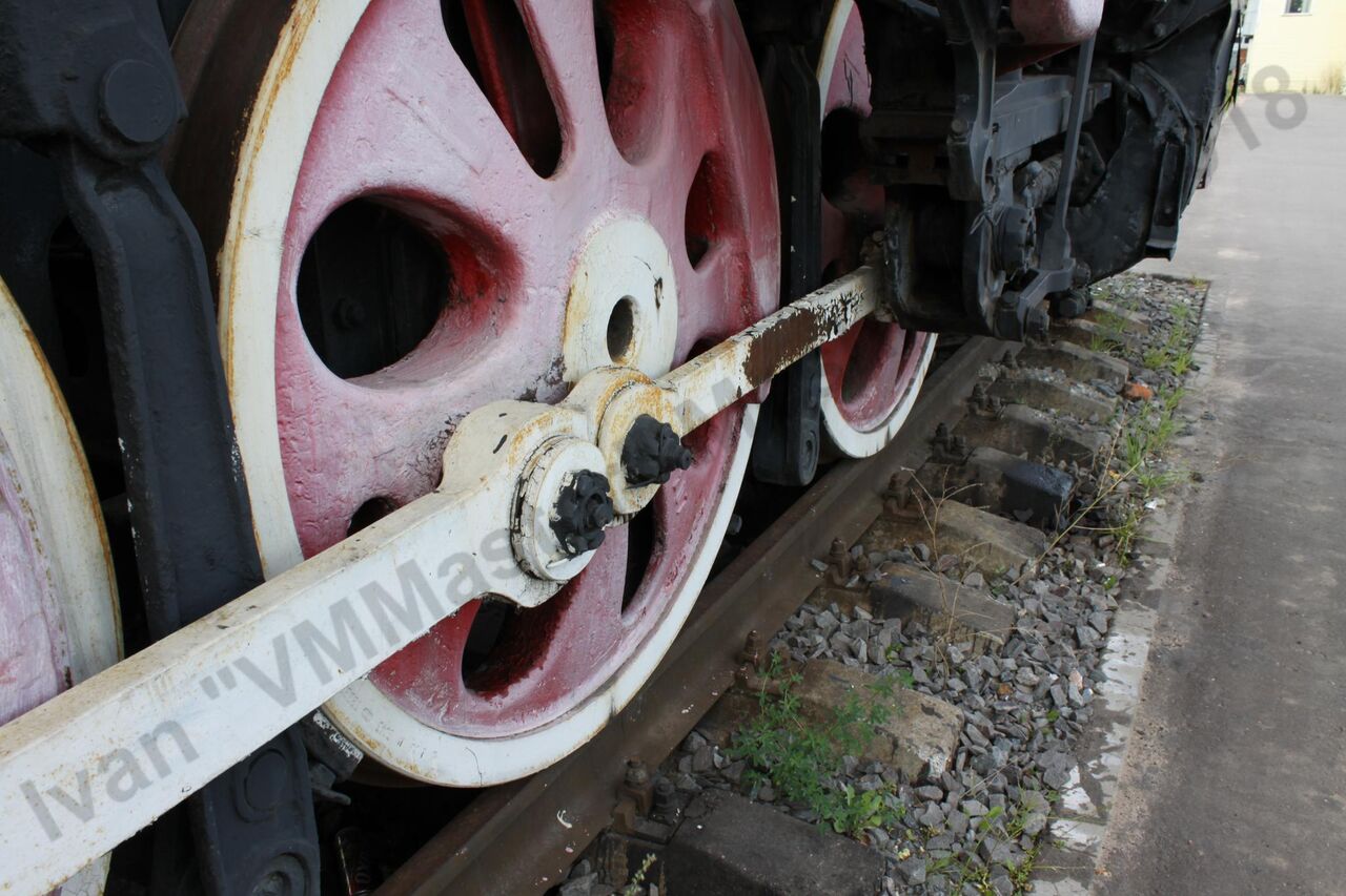 locomotive_L-4245_Bologoe_132.jpg