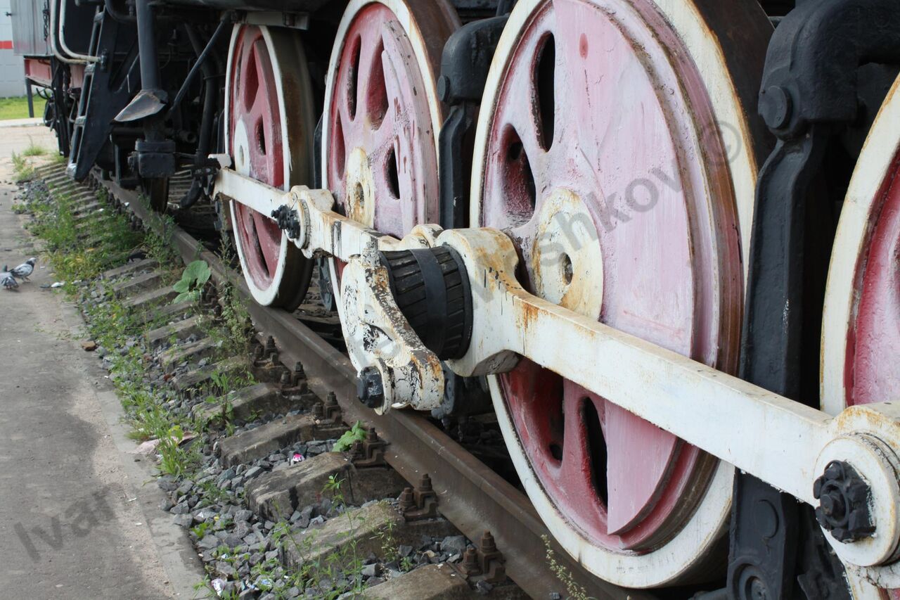 locomotive_L-4245_Bologoe_156.jpg