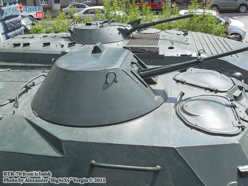 BTR-70_90.JPG