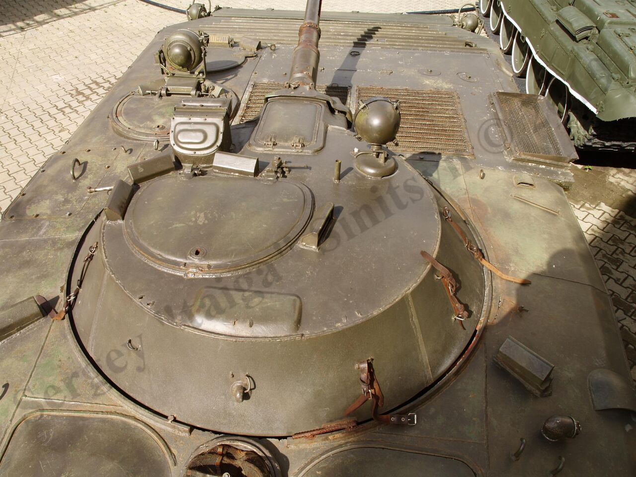 BMP-1_102.jpg