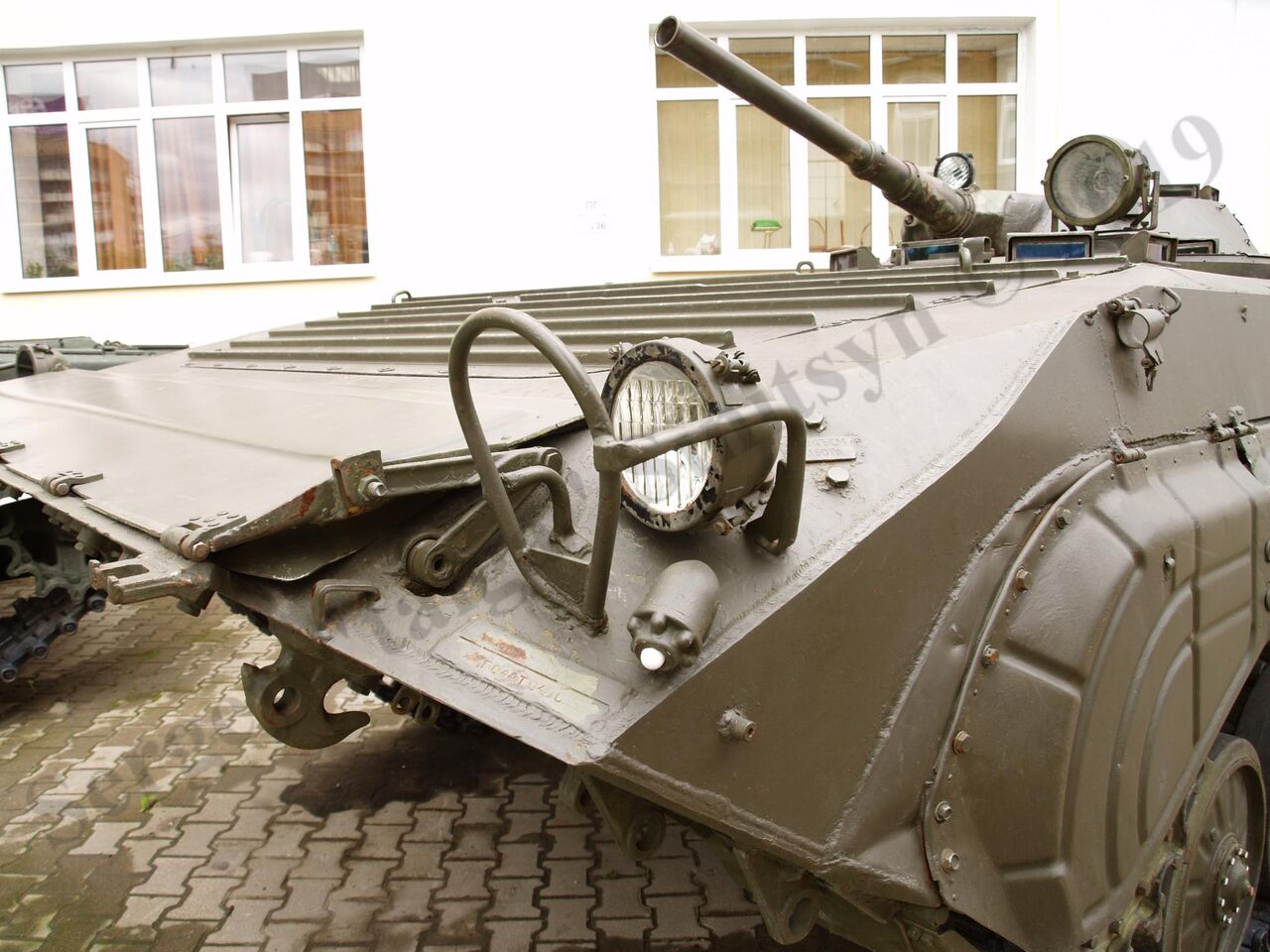 BMP-1_13.jpg