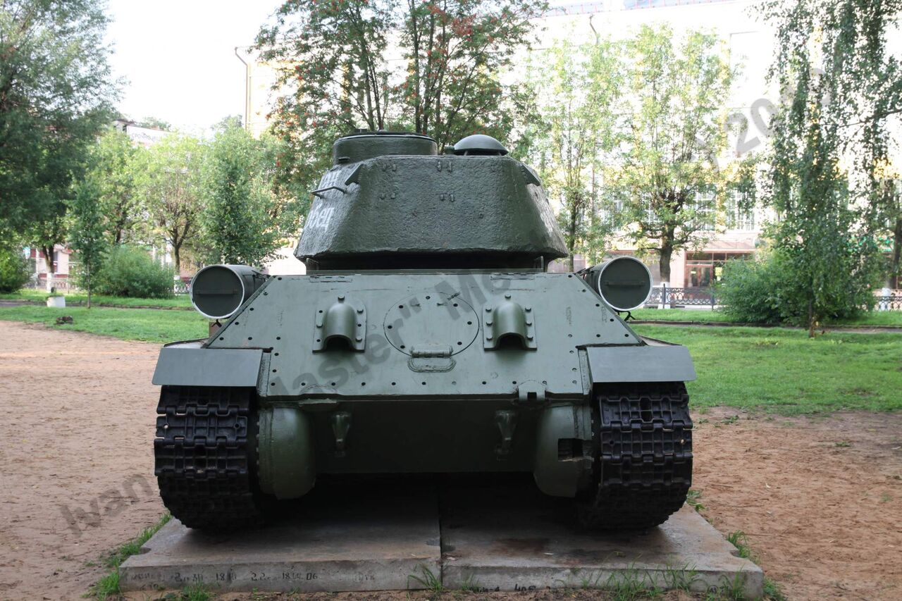 T-34-85_Tver_6.jpg