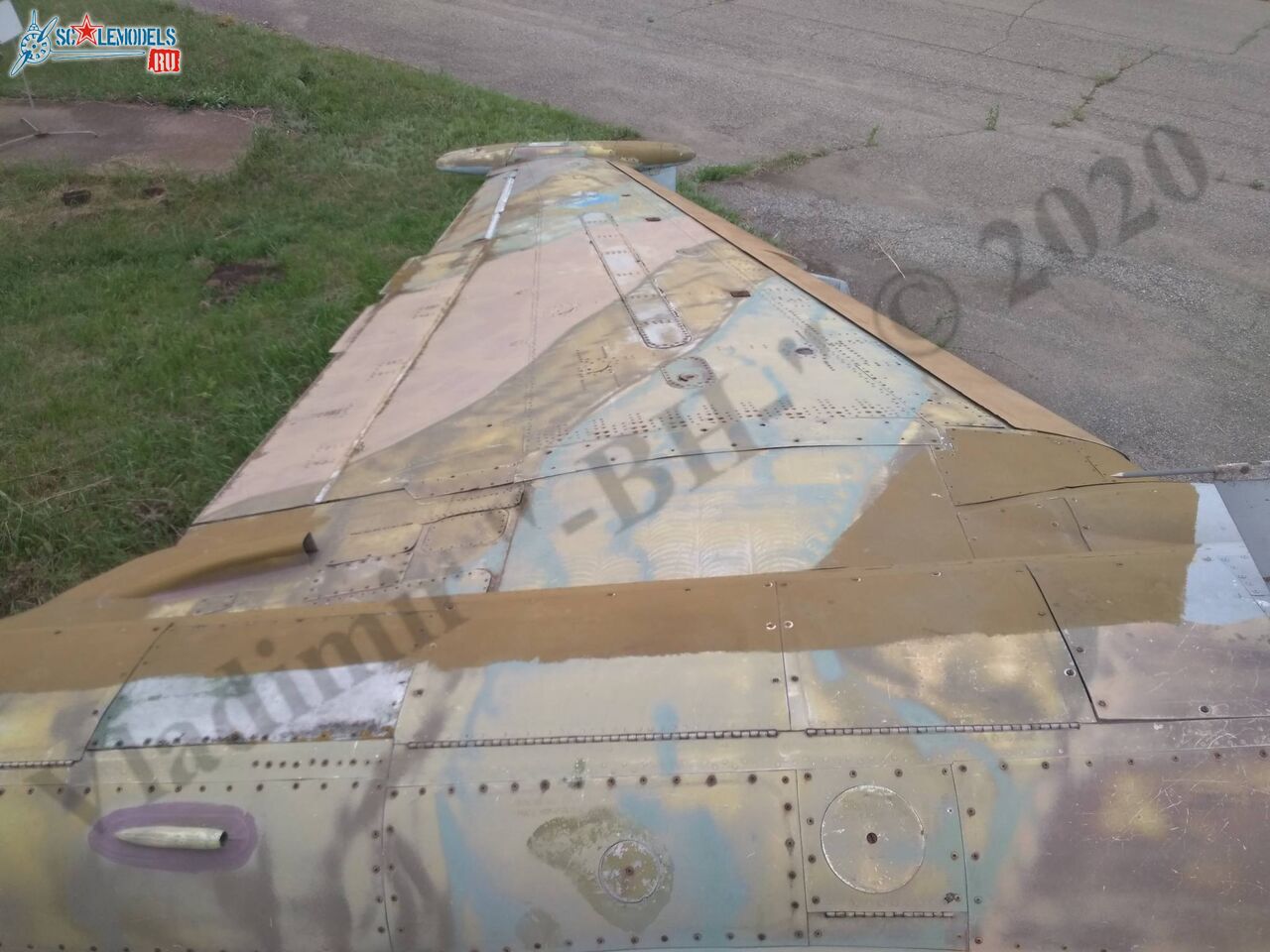 Su-25_Lugansk_102.jpg
