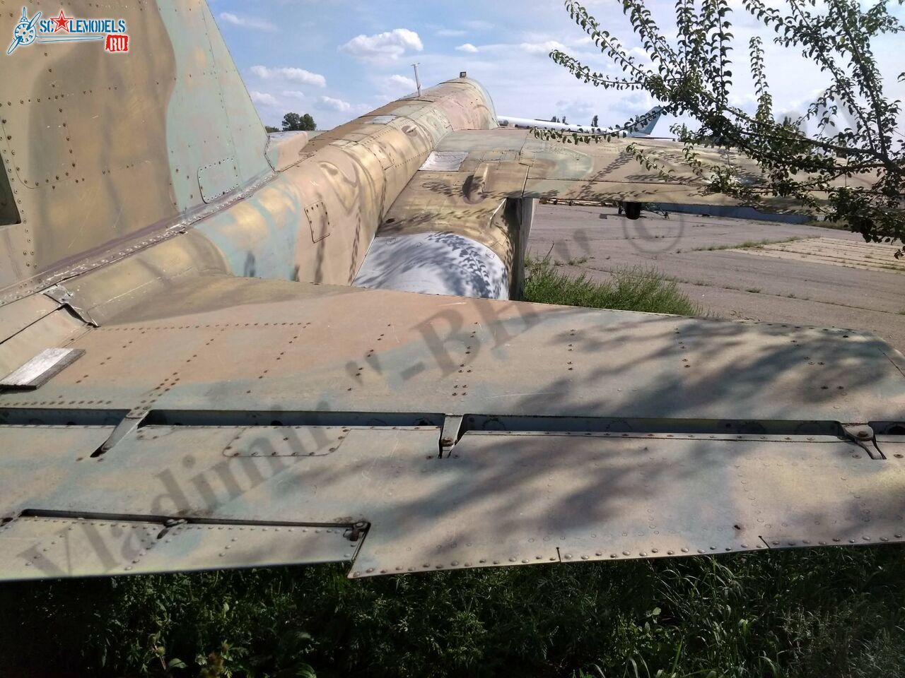 Su-25_Lugansk_25.jpg