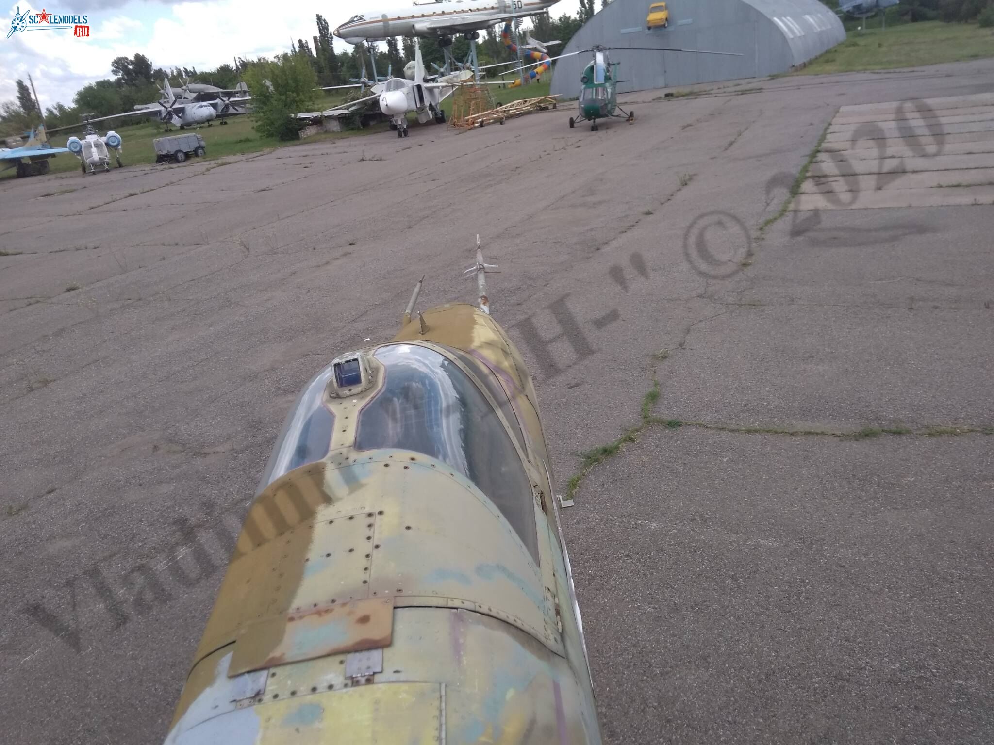 Su-25_Lugansk_100.jpg