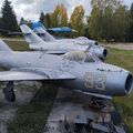 MiG-17_93_000.jpg
