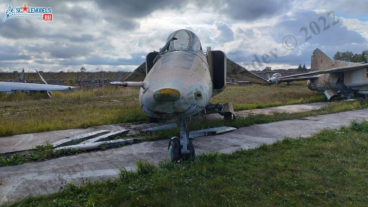 MiG-23B_321_103.jpg