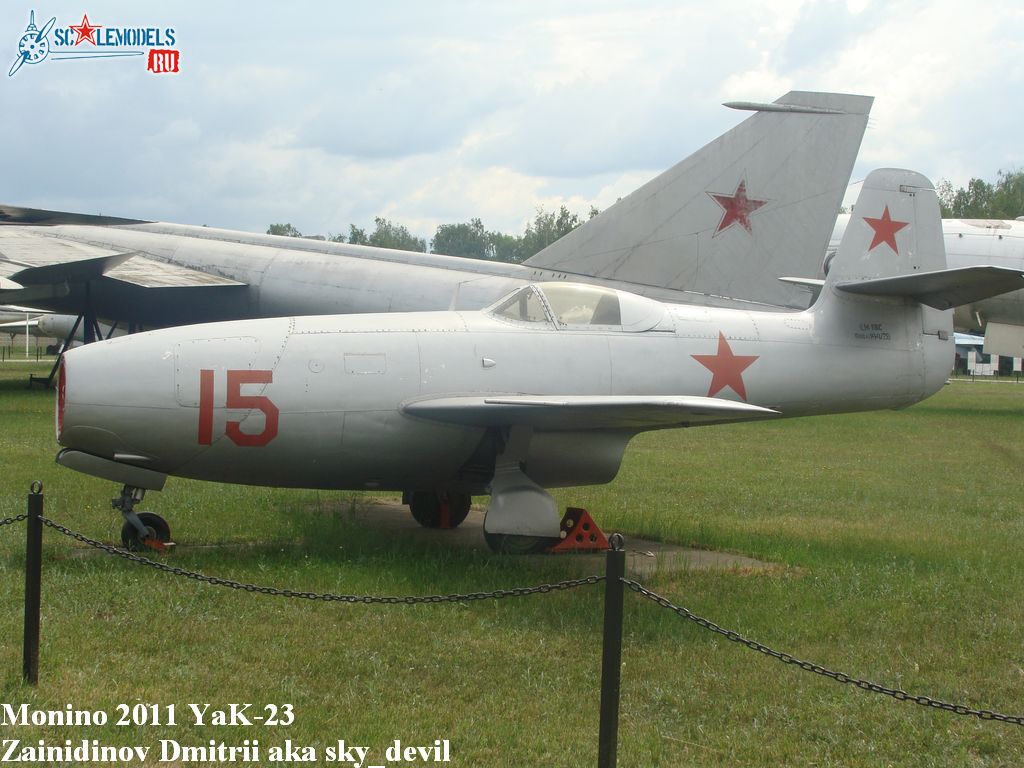 Yak-23_1.JPG