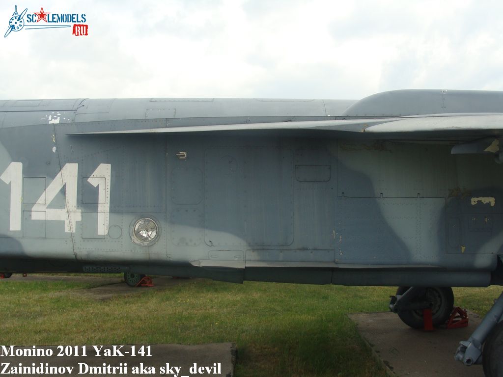 YaK-141_15.JPG