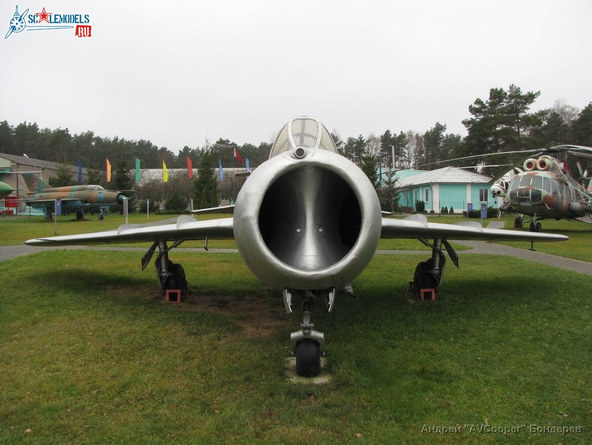 IMG_9097_MiG-15 UTI_Borovaya.JPG