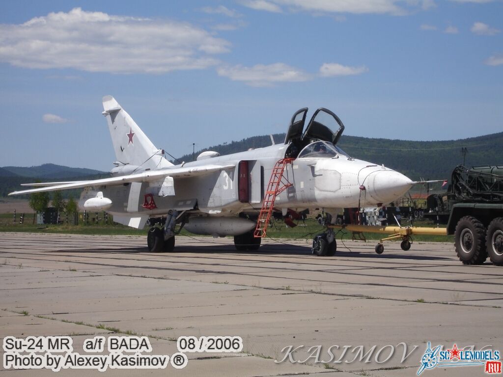 Су-24 01.JPG