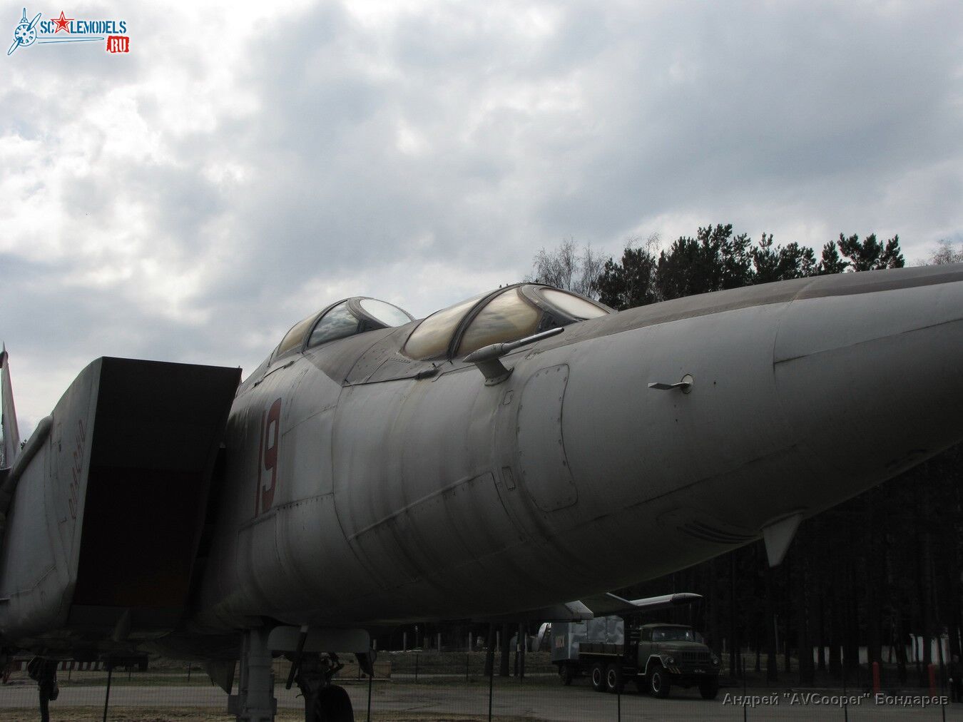 IMG_1543_MiG-25PU_Borovaya.JPG