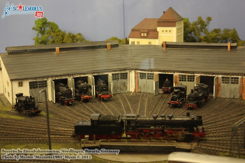 Bayerisches_Eisenbahnmuseum_0000.jpg