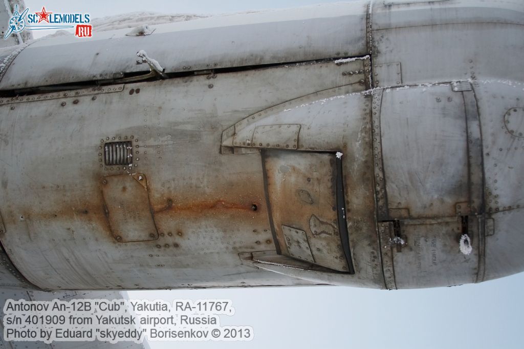 An-12B_RA-11767_0028.jpg