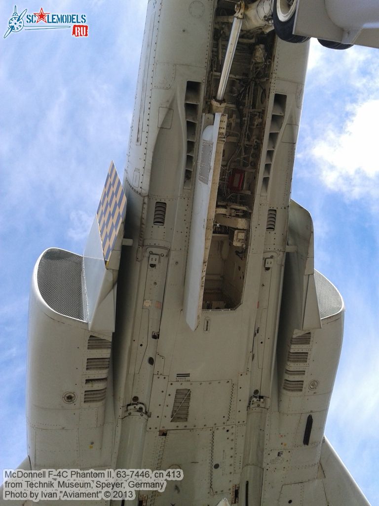 F-4C_Phantom_II_0003.jpg