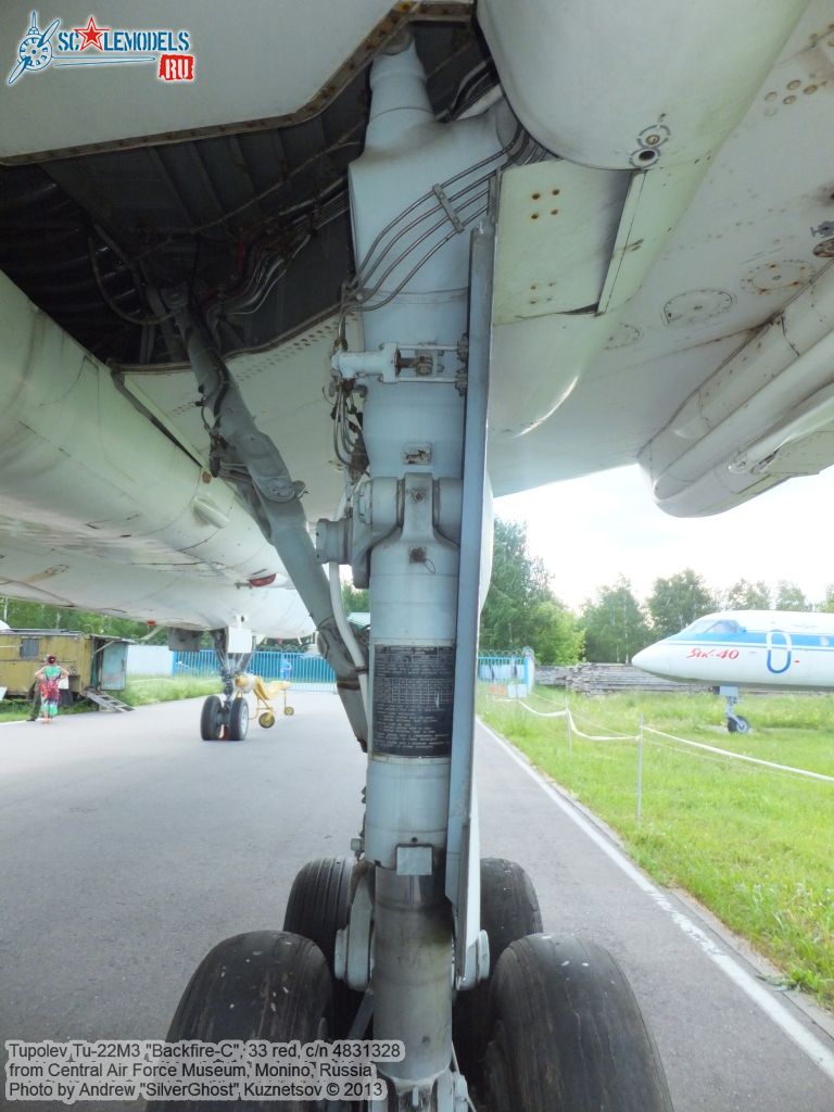 Tu-22M3_Backfire-C_0982.jpg