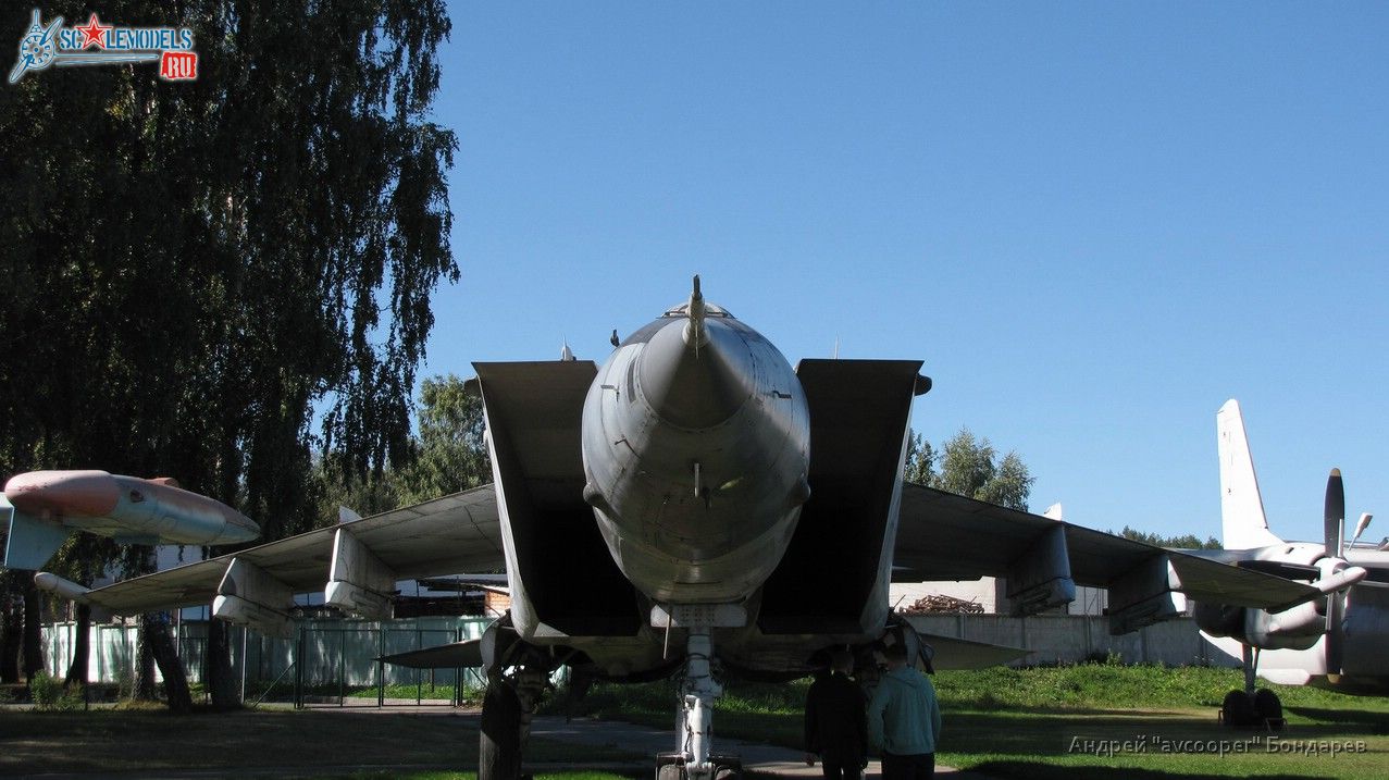 002_MiG-25BM_Borovaya_avcooper.JPG