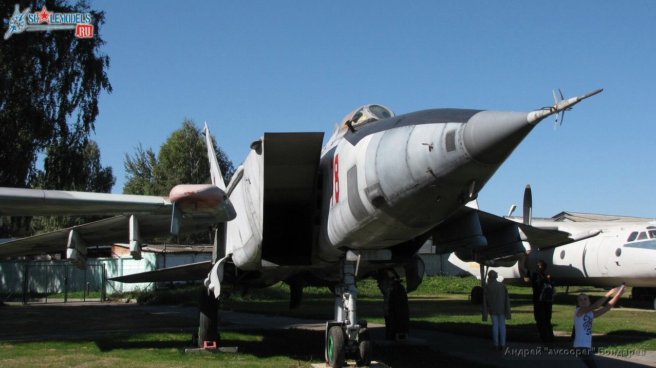 003_MiG-25BM_Borovaya_avcooper.JPG