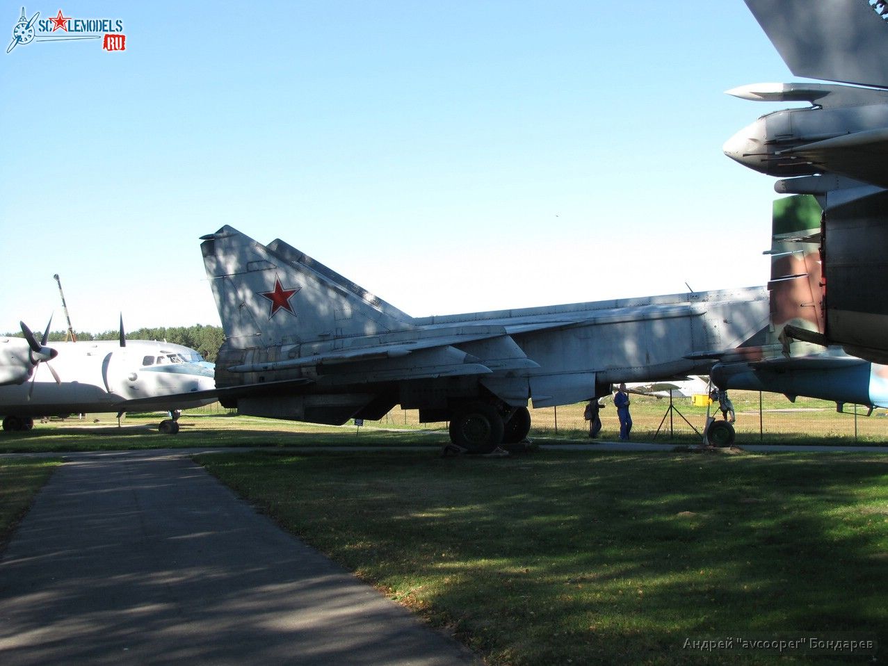 563_MiG-25BM_Borovaya_avcooper.JPG