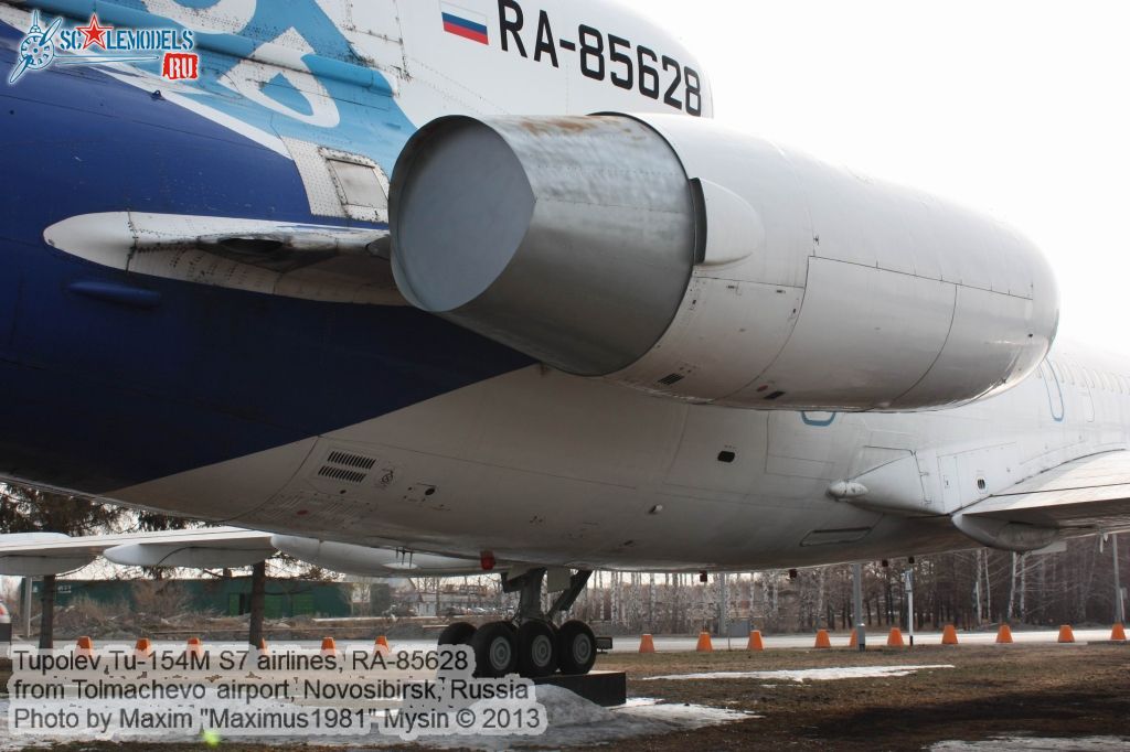 Tu-154M_RA-85628_0011.jpg