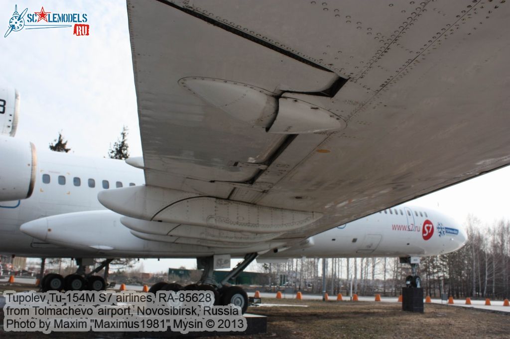 Tu-154M_RA-85628_0049.jpg