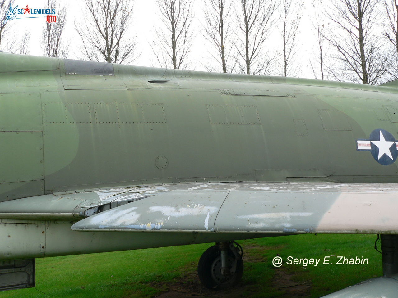 F-100D Newark RAF Museum (9).JPG