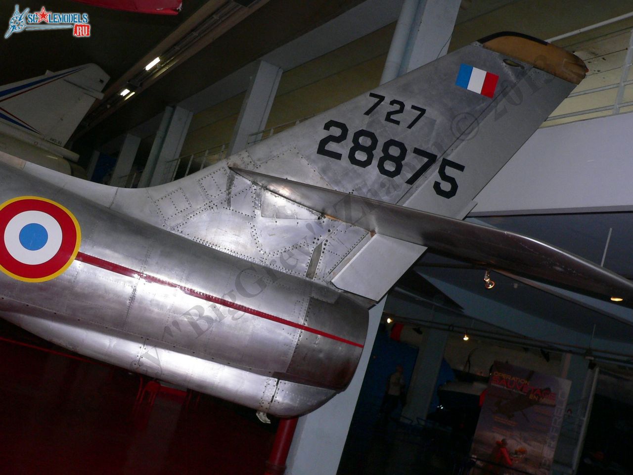 F-84F Thunderstreak_03.JPG