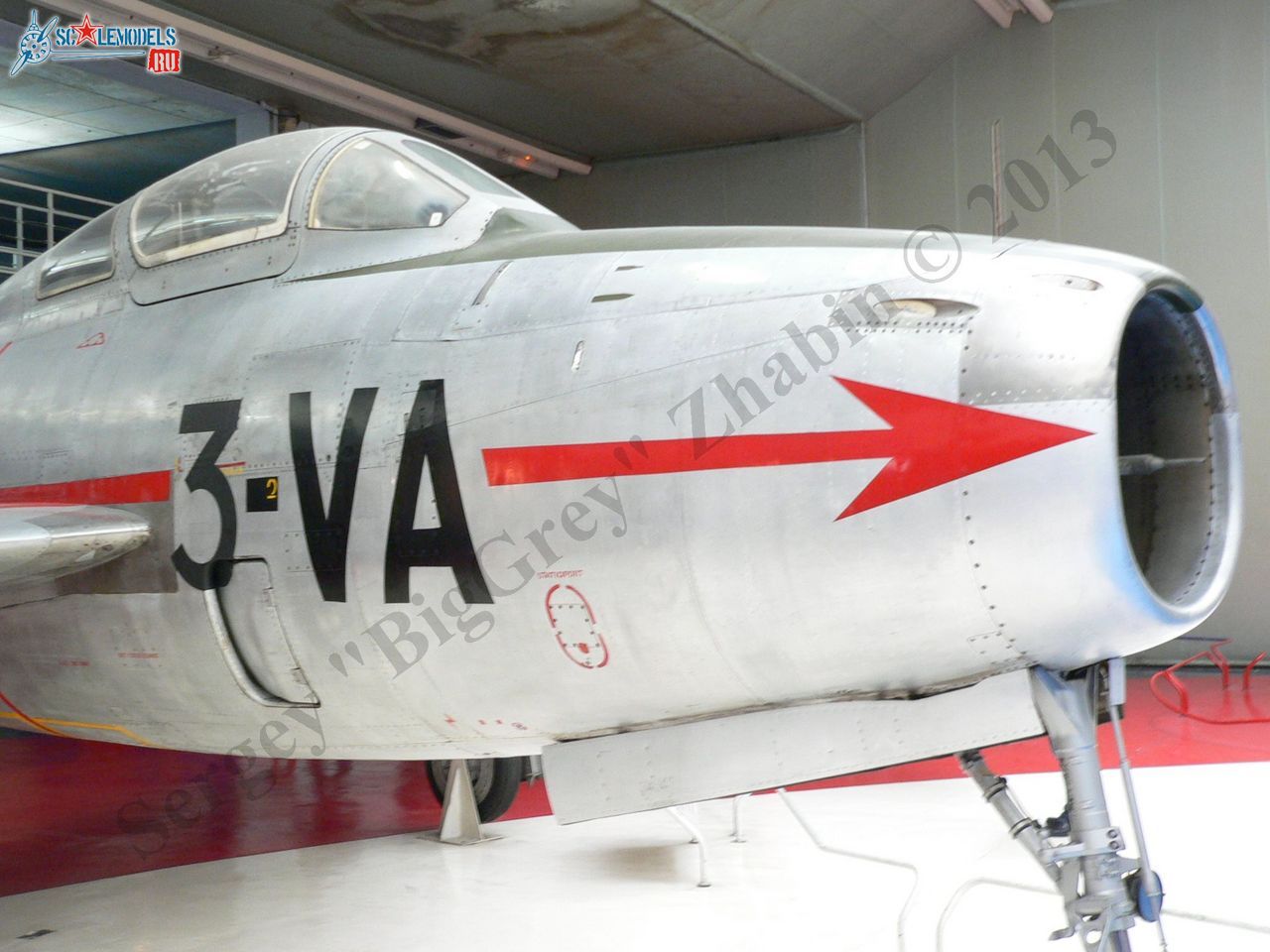 F-84F Thunderstreak_11.JPG