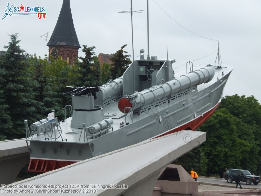 Torpedo_boat_Komsomolets_2.jpg
