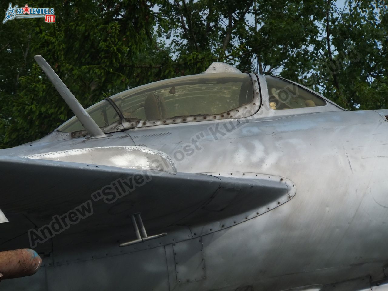 MiG-17_Vyazma_airbase_0009.jpg