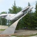 MiG-17_Vyazma_airbase_0026.jpg