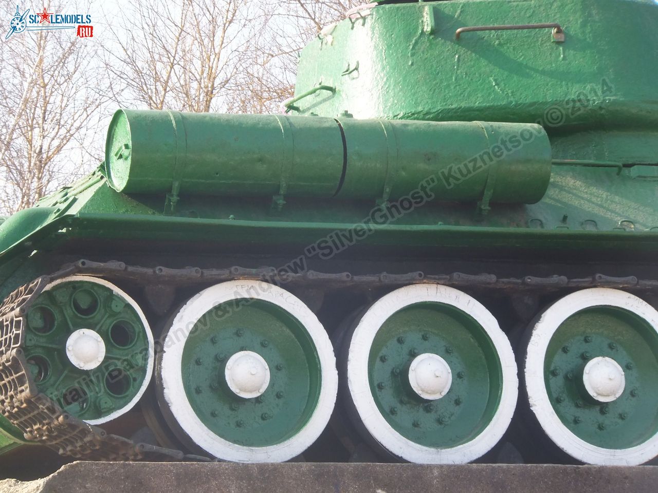 T-34-85_Smolensk_0026.jpg