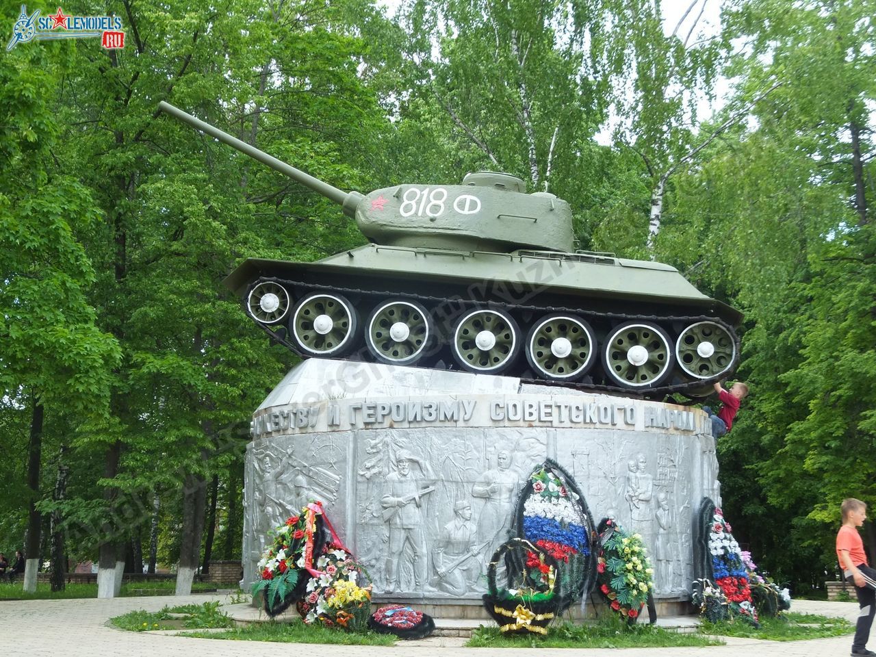 T-34-85_Yartsevo_0000.jpg