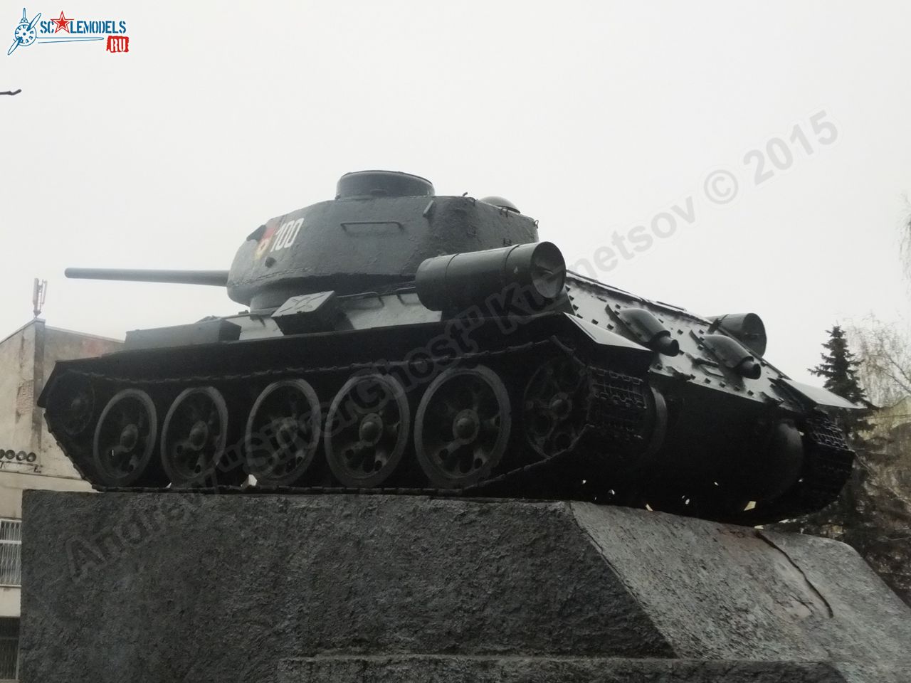 T-34-85_0006.jpg