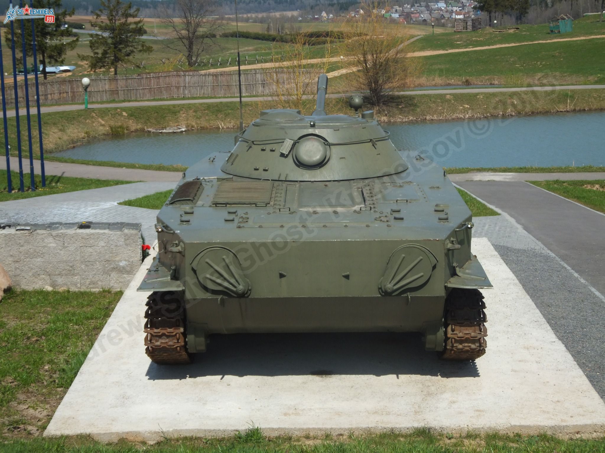 PT-76_0001.jpg