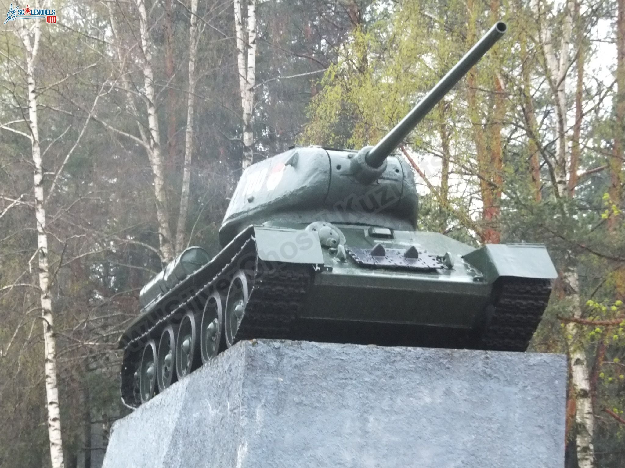 T-34-85_0001.jpg