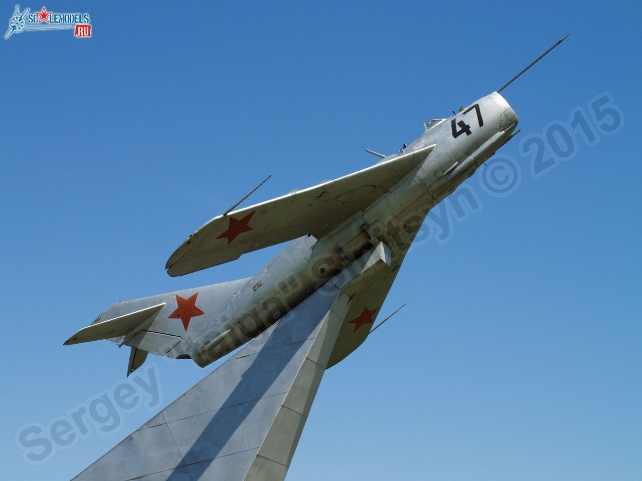 MiG-17_0000.jpg
