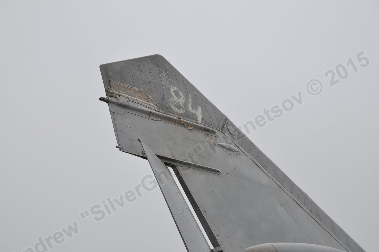 MiG-25PU_wing_0292.jpg