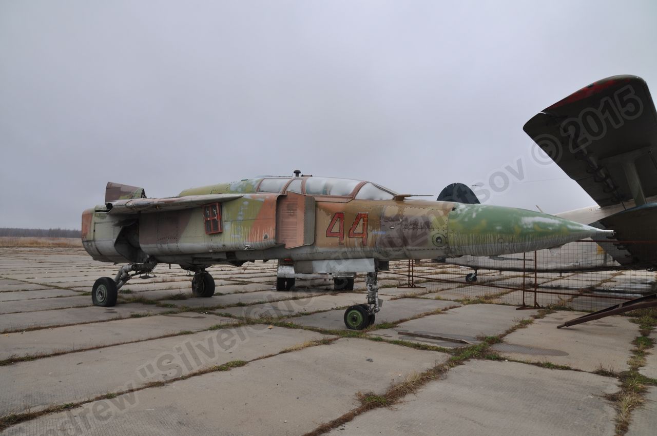 MiG-23UB_0000.jpg