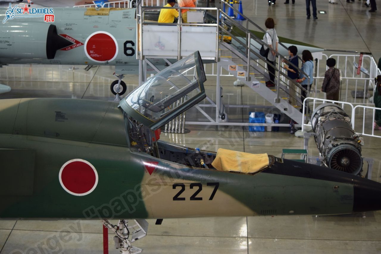 Mitsubishi_F-1_0023.jpg