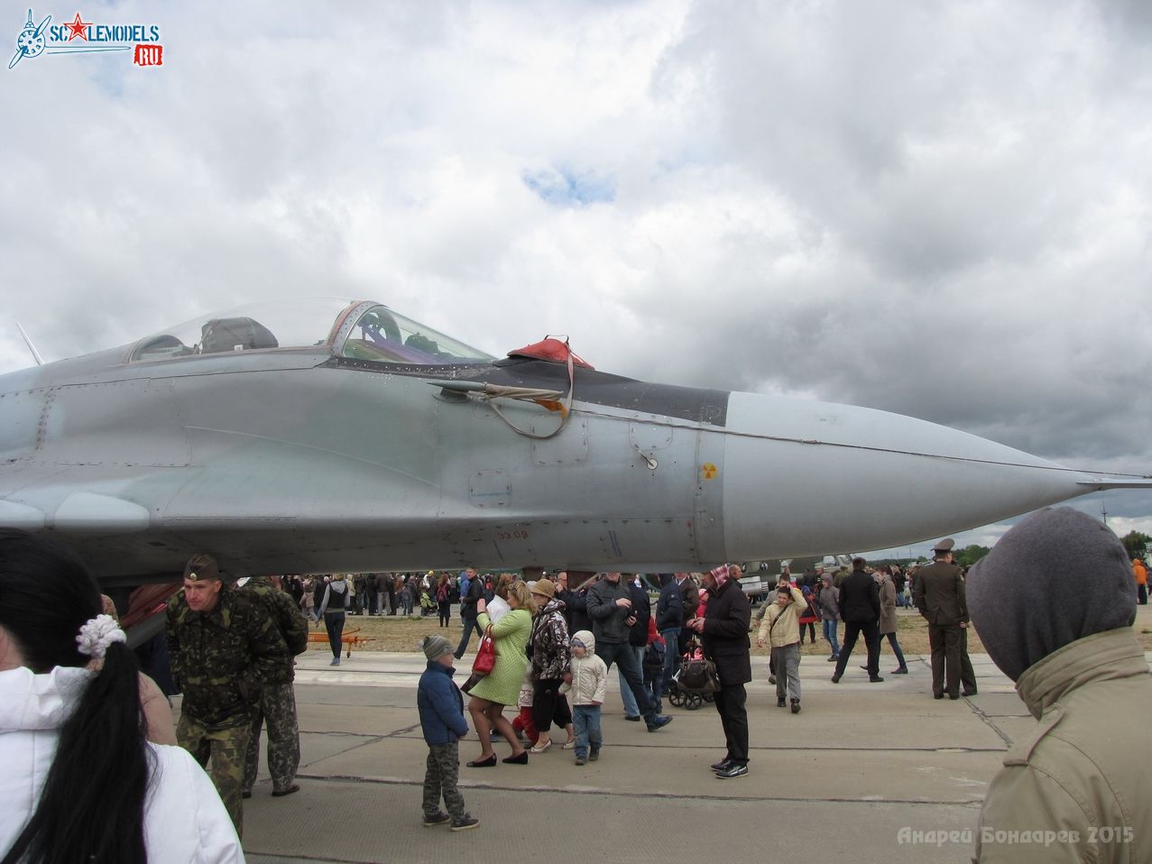 001_MiG-29_17.jpg