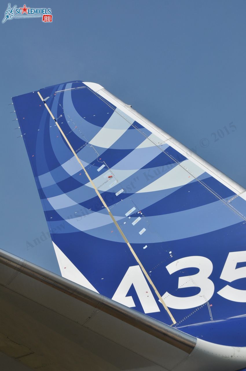 Airbus_A350XWB_F-WXWB_121.jpg