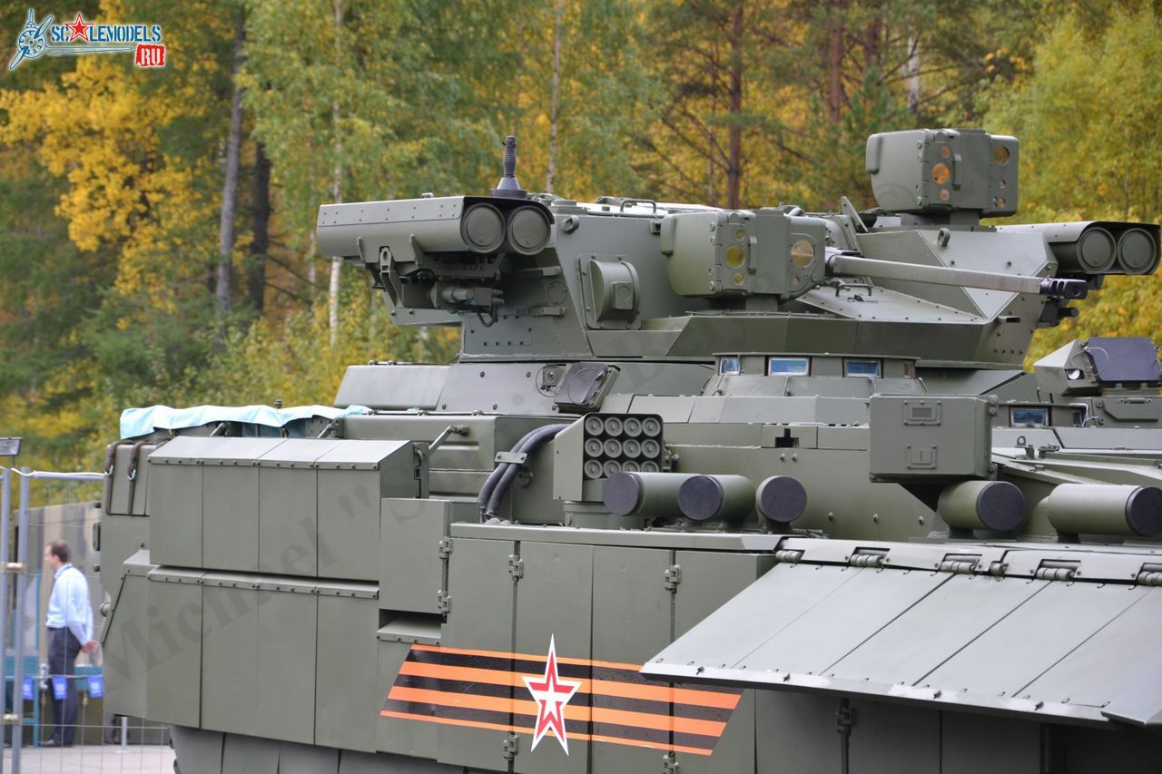 T-15_Armata_1.jpg