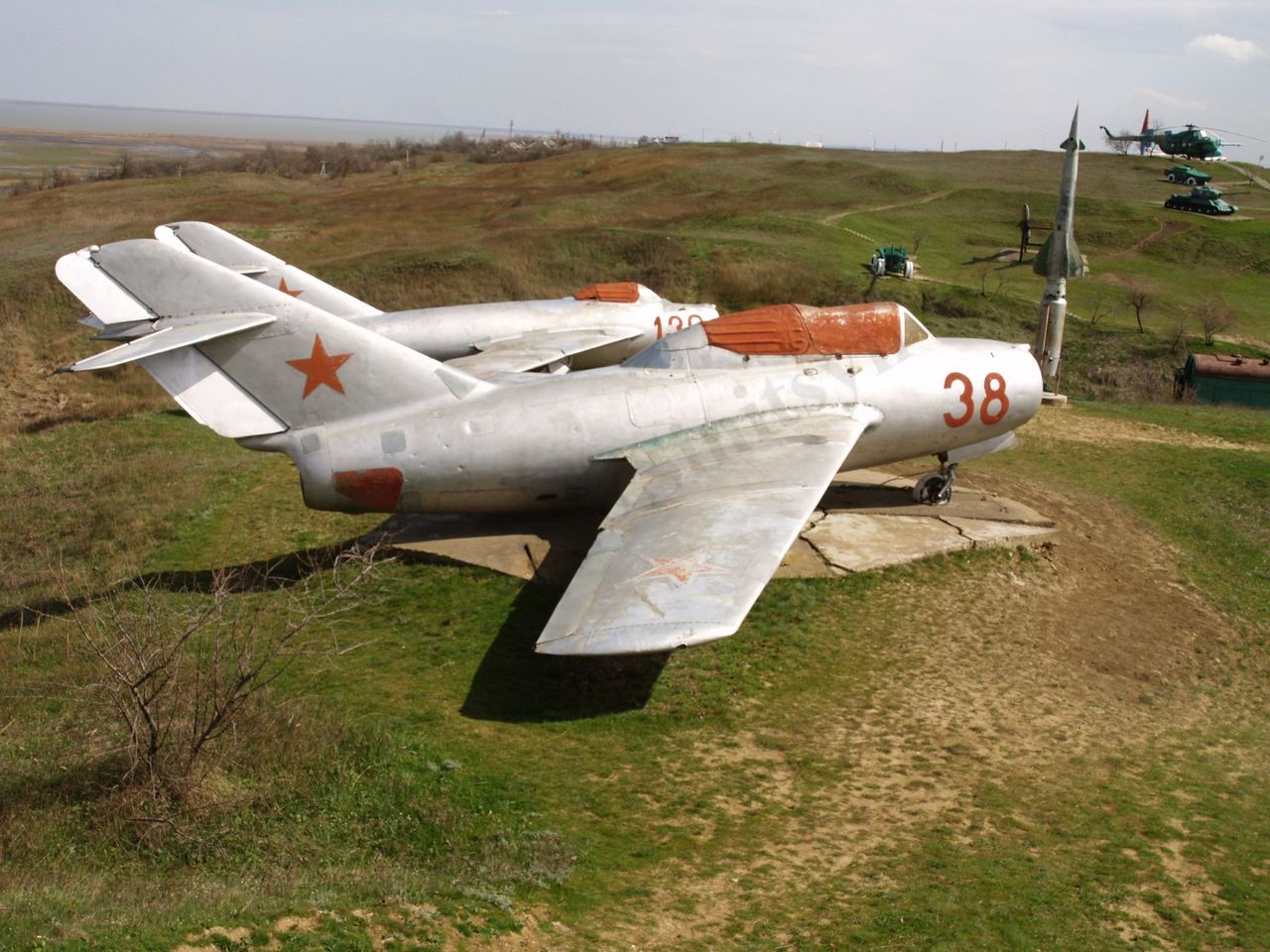 MiG-15UTI_0.jpg