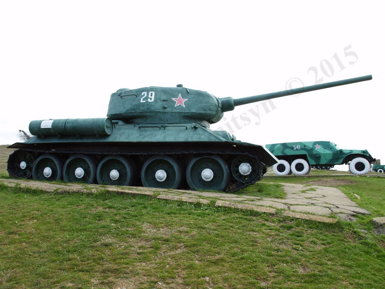 T-34-85_1.jpg