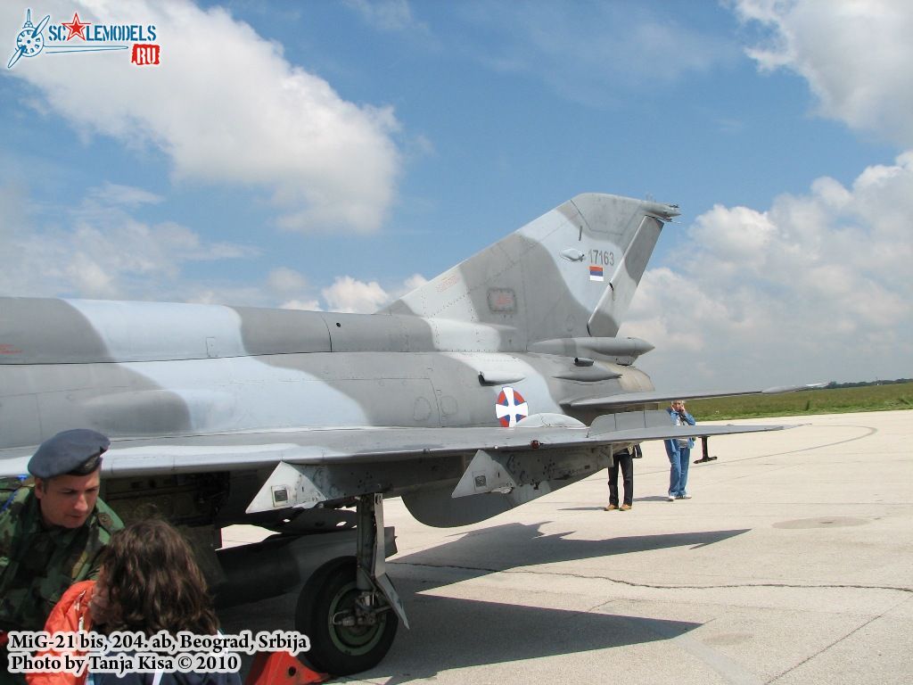 MiG-21bis_37.jpg