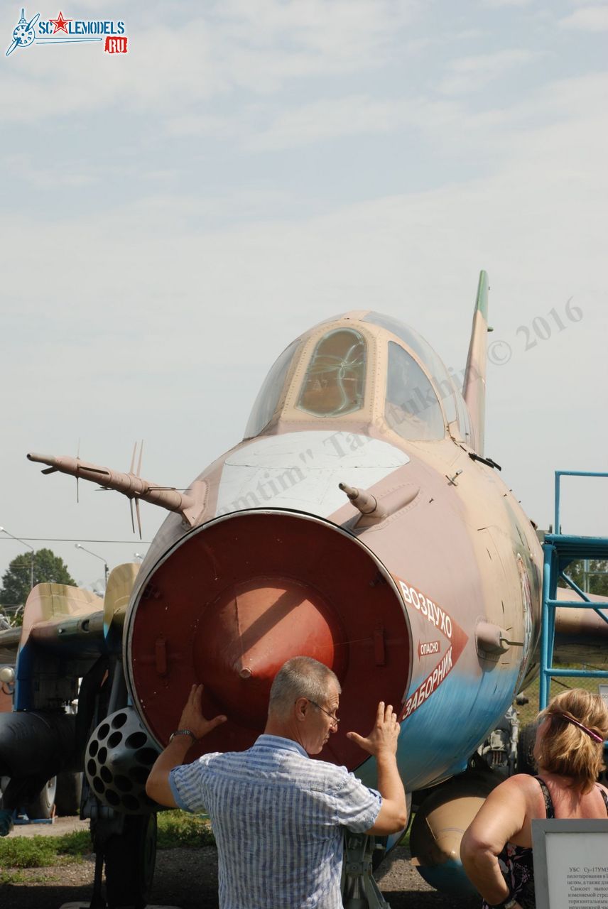 Su-17M3_Taganrog_1.jpg